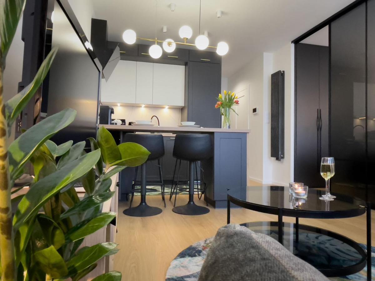 Urban Apartments Premium, Opolska 10 No 36, Free Garage, Self Check-In คาโตวีตเซ ภายนอก รูปภาพ