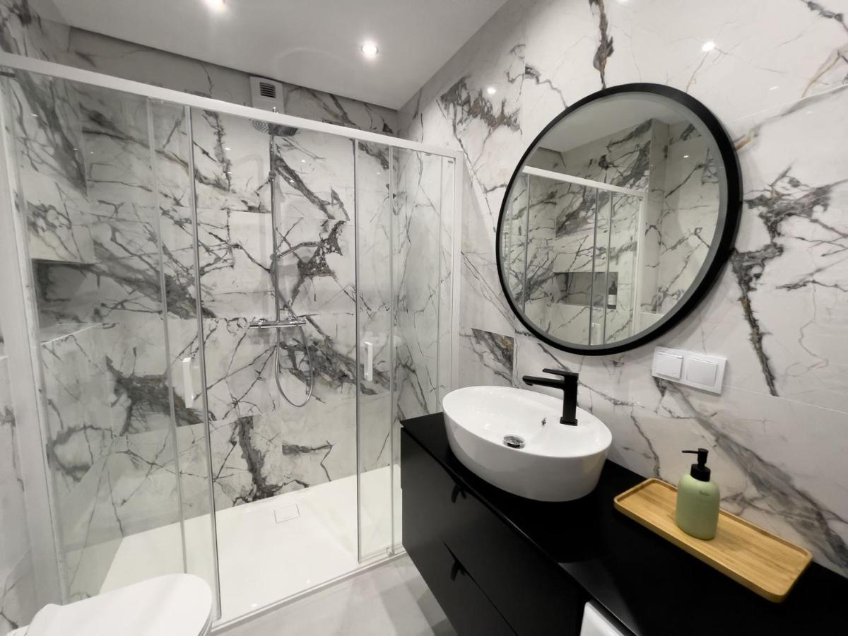 Urban Apartments Premium, Opolska 10 No 36, Free Garage, Self Check-In คาโตวีตเซ ภายนอก รูปภาพ